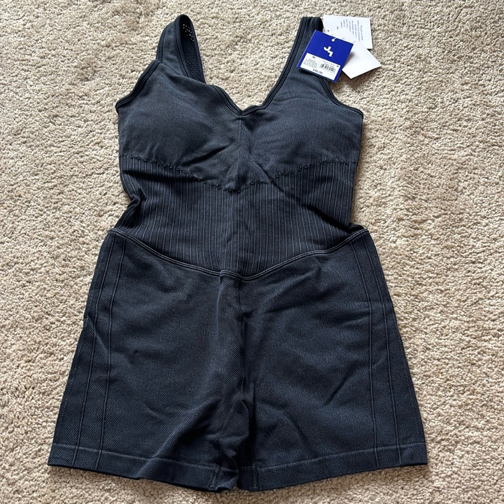 Workout bodysuit